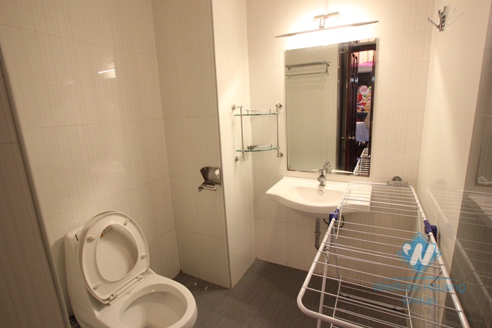 Cosy apartment for rent in Hoan Kiem district, Hanoi. Located on 2sd Floor. Price 500 USD/month 